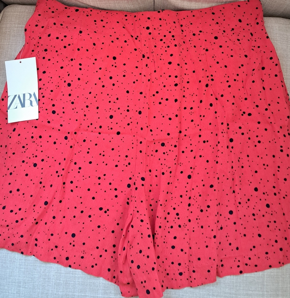 Zara Women's High Waist Red and Black Polka Dot Shorts
